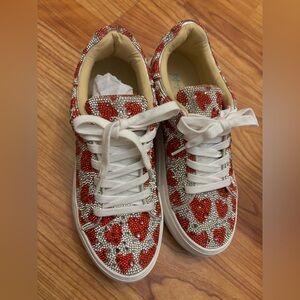 Rhinestone heart tennis shoes